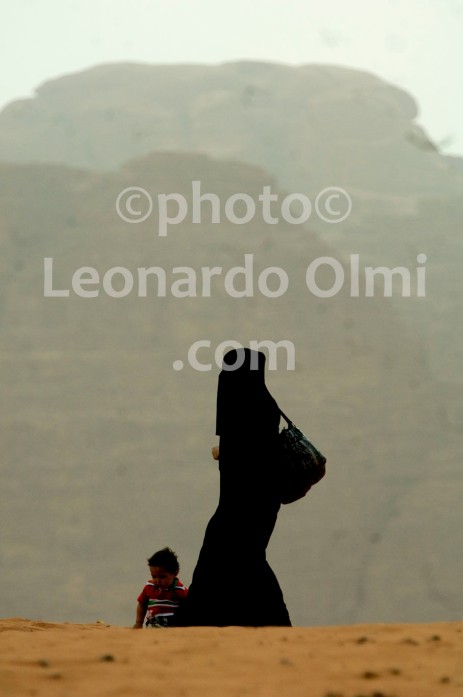 Jordan, Wadi Rum desert, sunset, woman with burka DSC_7762 copy